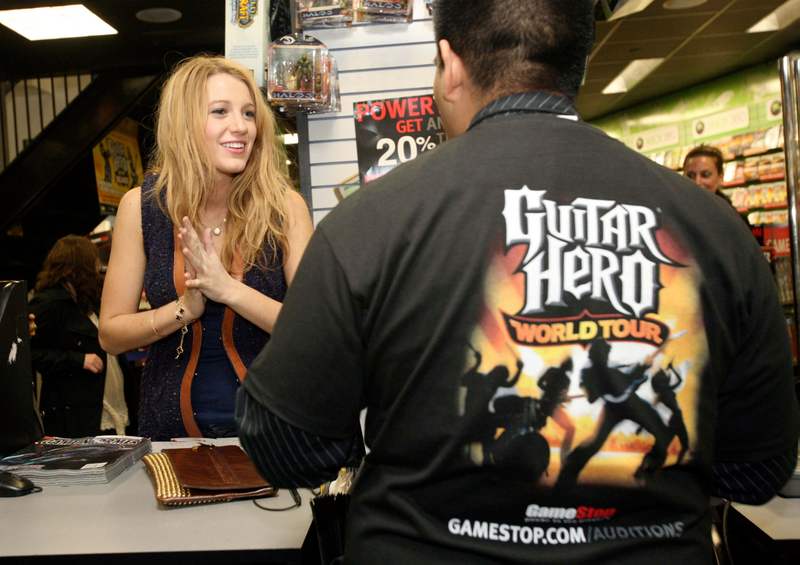 Illustration for article titled Guitar Hero: World Tour Launch Event Celebrigasm